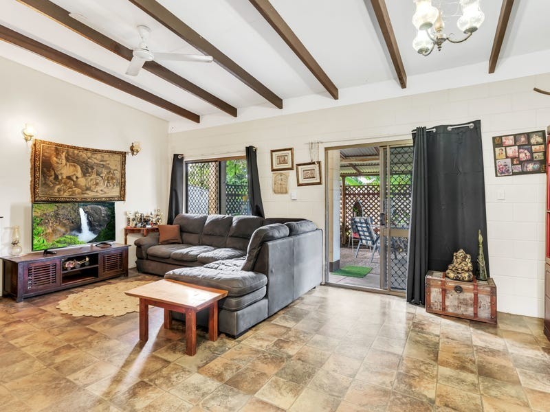 60 Hollywood Boulevard, White Rock QLD 4868