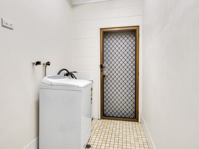 60 Hollywood Boulevard, White Rock QLD 4868