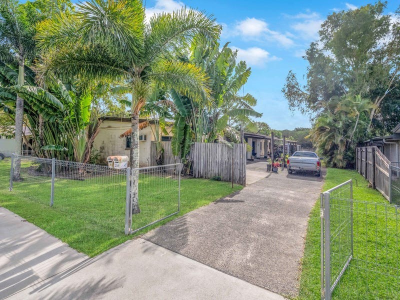 60 Hollywood Boulevard, White Rock QLD 4868