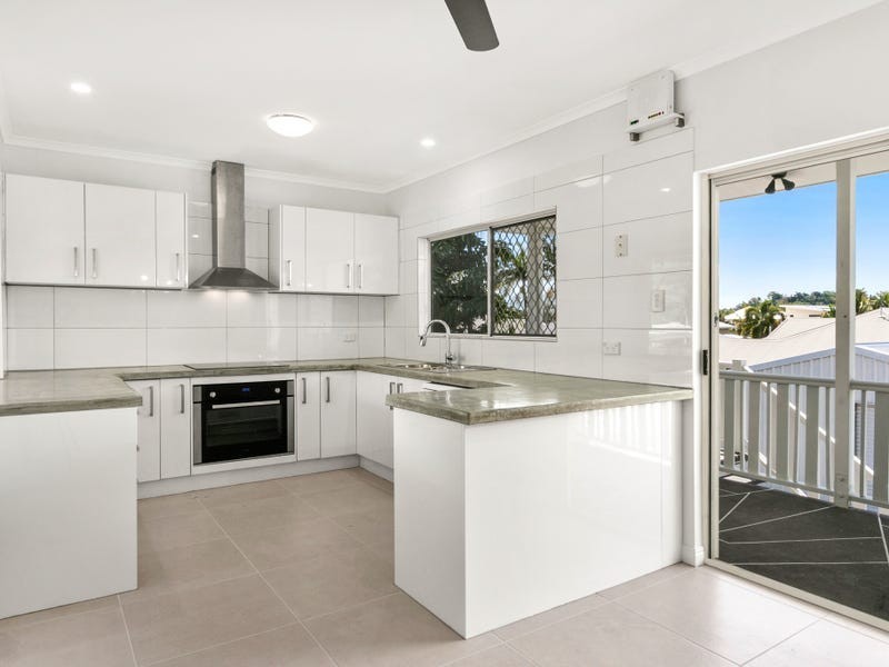 27 Debbie Street, Trinity Park QLD 4879