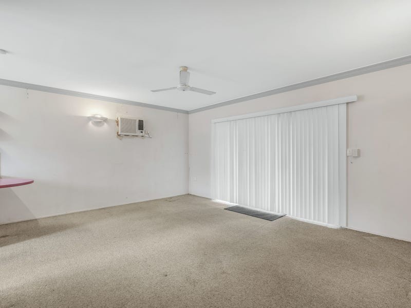 6/389-397 McCoombe Street, Mooroobool QLD 4870