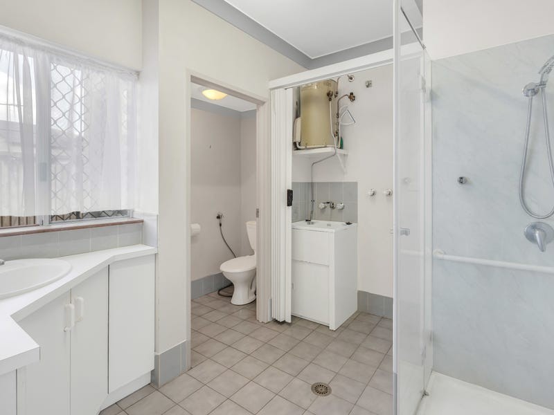 6/389-397 McCoombe Street, Mooroobool QLD 4870