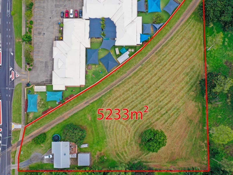 52 Beatrice Street, Mooroobool QLD 4870