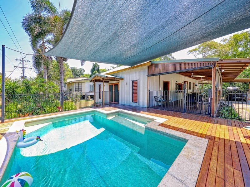 29 Luff Street, Hull Heads QLD 4854
