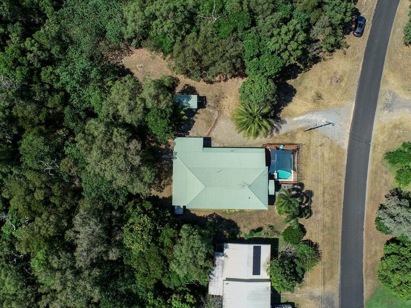 29 Luff Street, Hull Heads QLD 4854