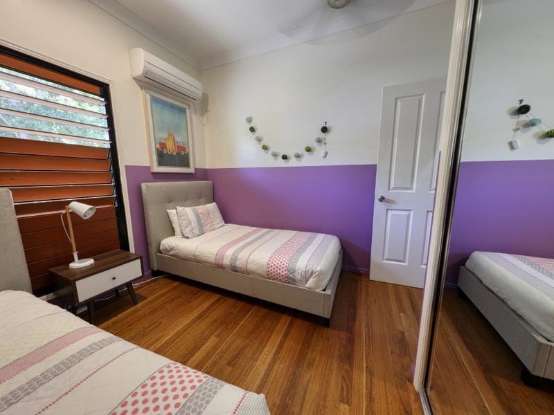 29 Luff Street, Hull Heads QLD 4854