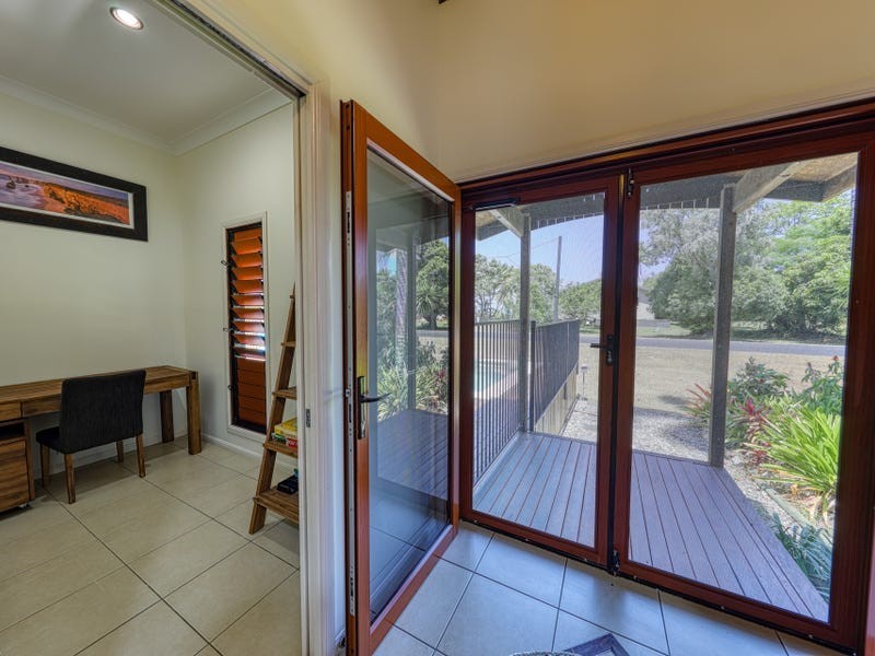 29 Luff Street, Hull Heads QLD 4854