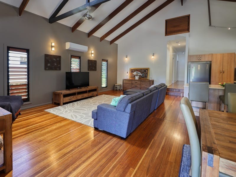 29 Luff Street, Hull Heads QLD 4854