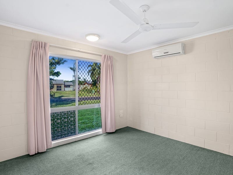 9 Velma Close, Woree QLD 4868