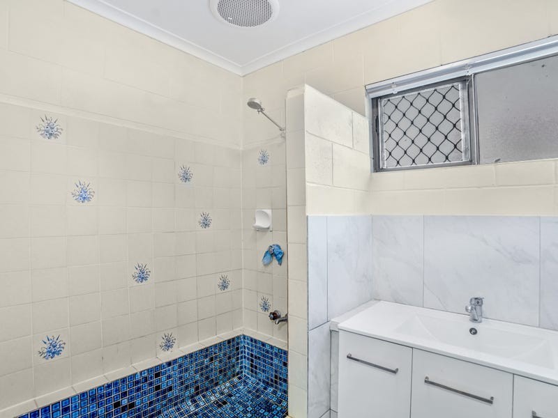 9 Velma Close, Woree QLD 4868