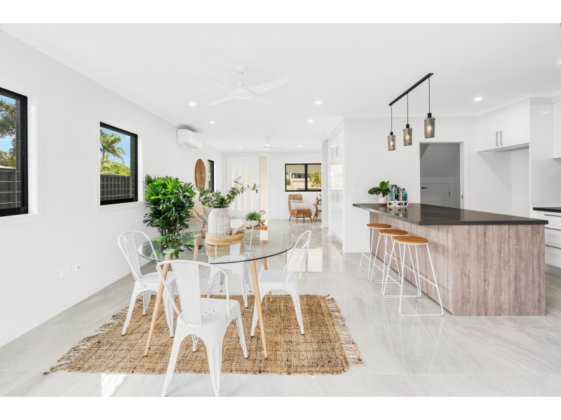 17B Smith Street, Cairns North QLD 4870