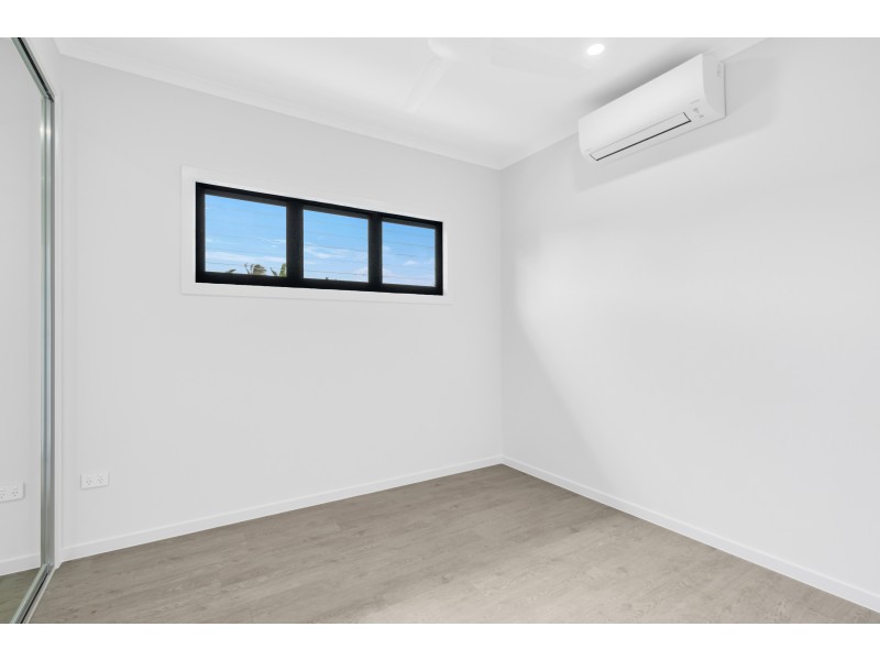 17B Smith Street, Cairns North QLD 4870