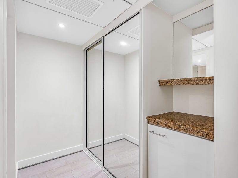 4202/2-22 Veivers Road, Palm Cove QLD 4879