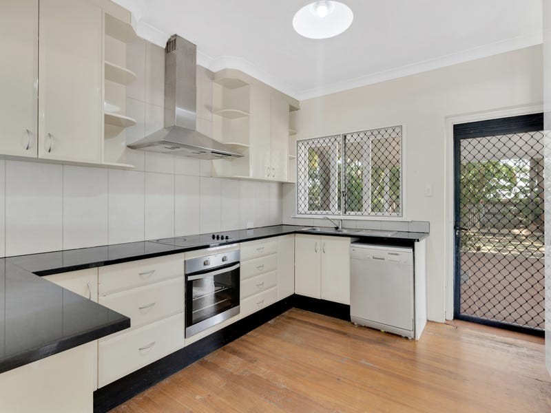 270 Aumuller Street, Westcourt QLD 4870