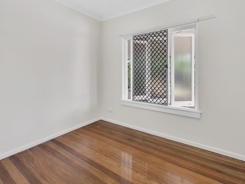 270 Aumuller Street, Westcourt QLD 4870