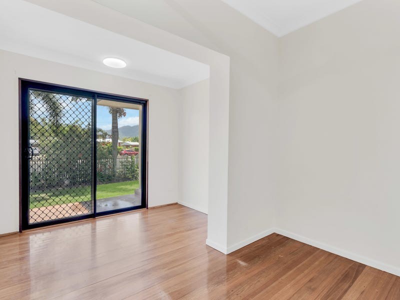 270 Aumuller Street, Westcourt QLD 4870