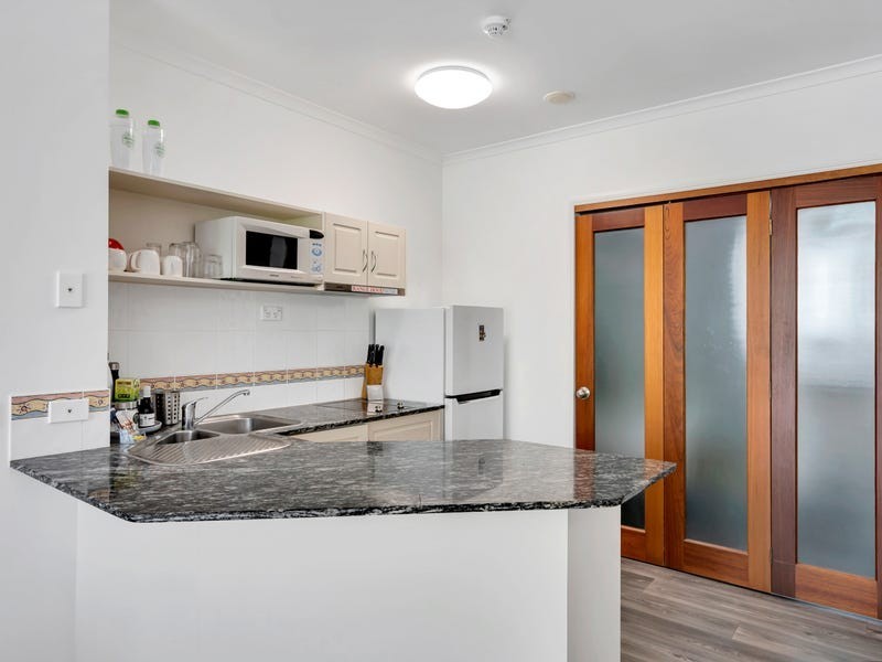 24/139 Williams Esplanade, Palm Cove QLD 4879