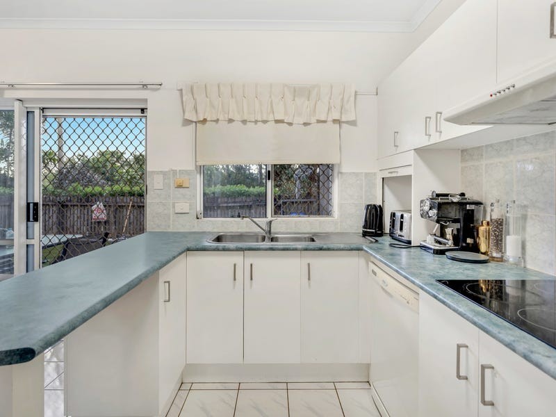 3/10 Brown Street, Woree QLD 4868