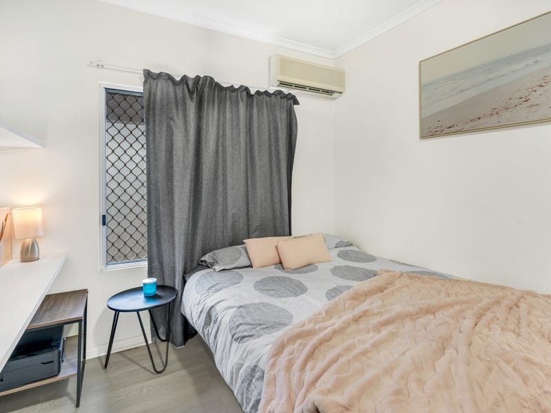 3/10 Brown Street, Woree QLD 4868