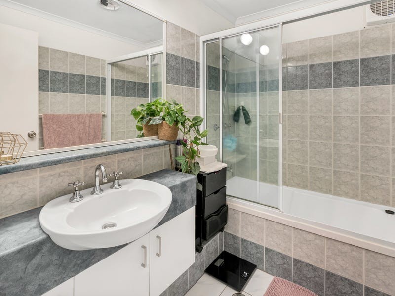 3/10 Brown Street, Woree QLD 4868