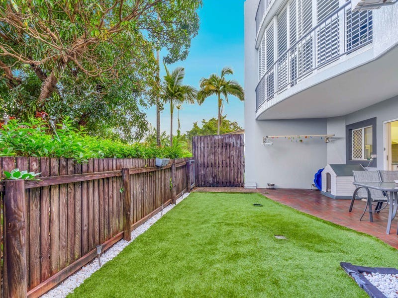 3/10 Brown Street, Woree QLD 4868