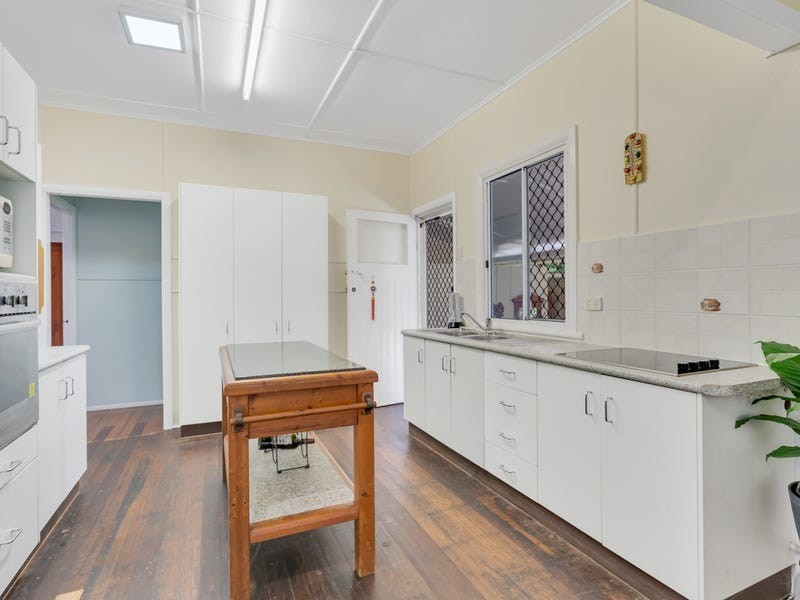 9 Abel Street, Manunda QLD 4870