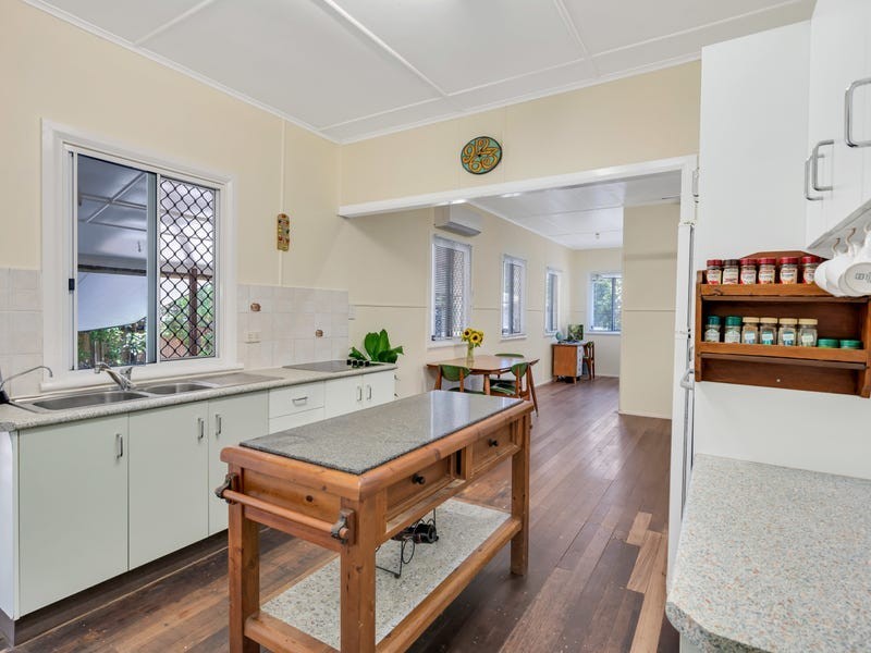 9 Abel Street, Manunda QLD 4870