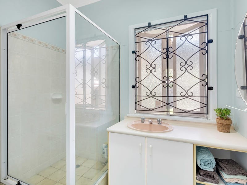 9 Abel Street, Manunda QLD 4870