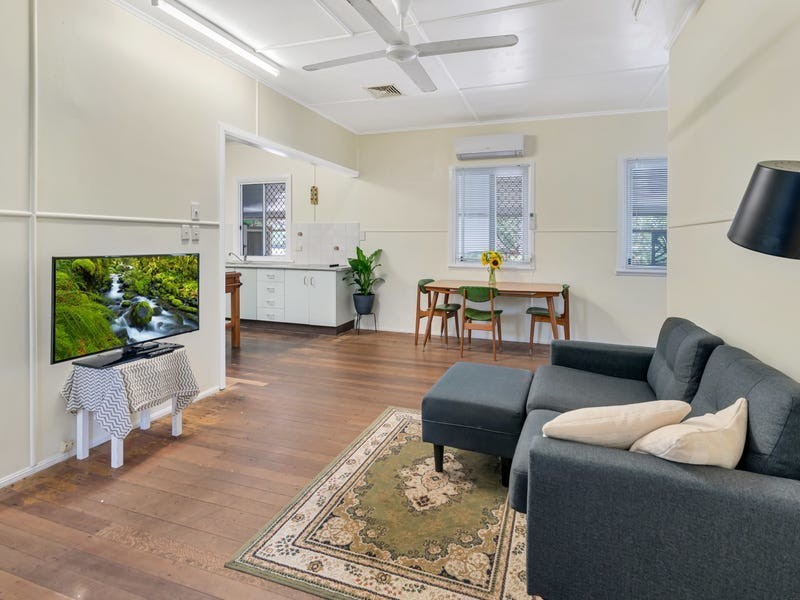 9 Abel Street, Manunda QLD 4870