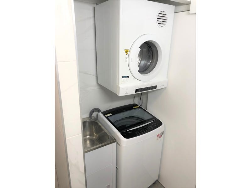 10/2 Mayers Street, Manunda QLD 4870