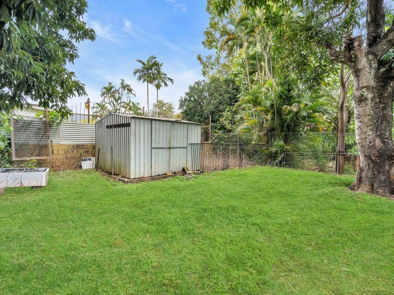 52 Toogood Road, Woree QLD 4868
