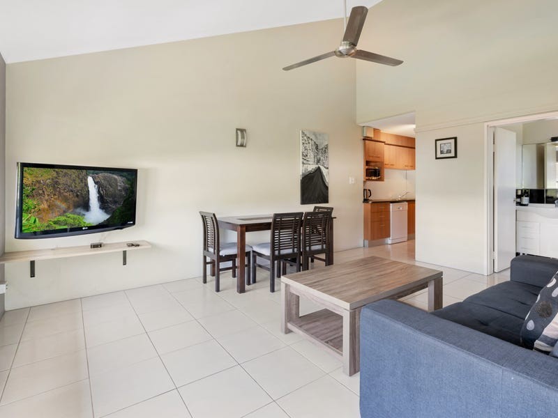 19/239 Lake Street, Cairns North QLD 4870