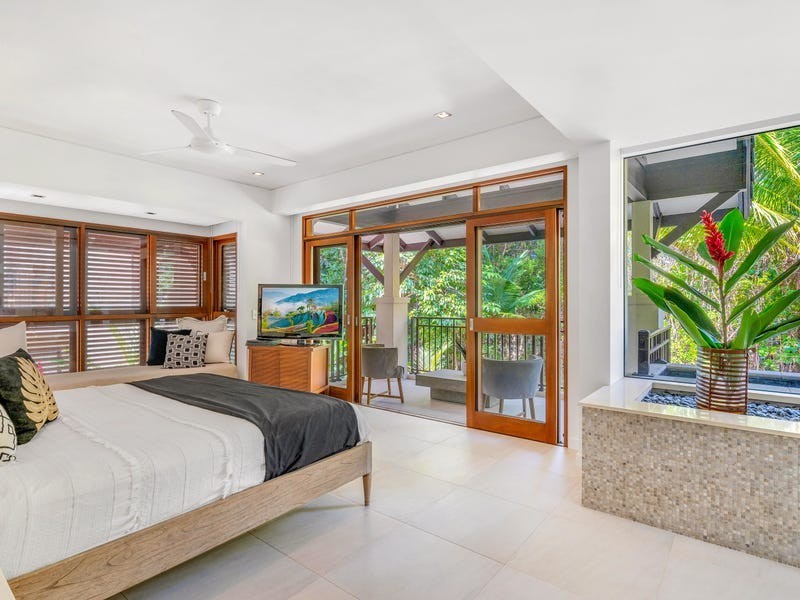 U111/5 Triton Street, Palm Cove QLD 4879