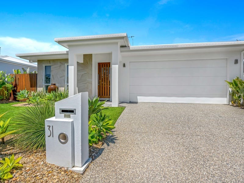 31 Conical Close, Trinity Beach QLD 4879