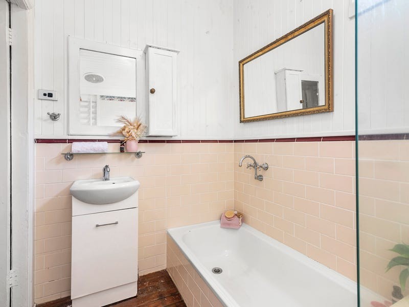 360 Draper Street, Parramatta Park QLD 4870