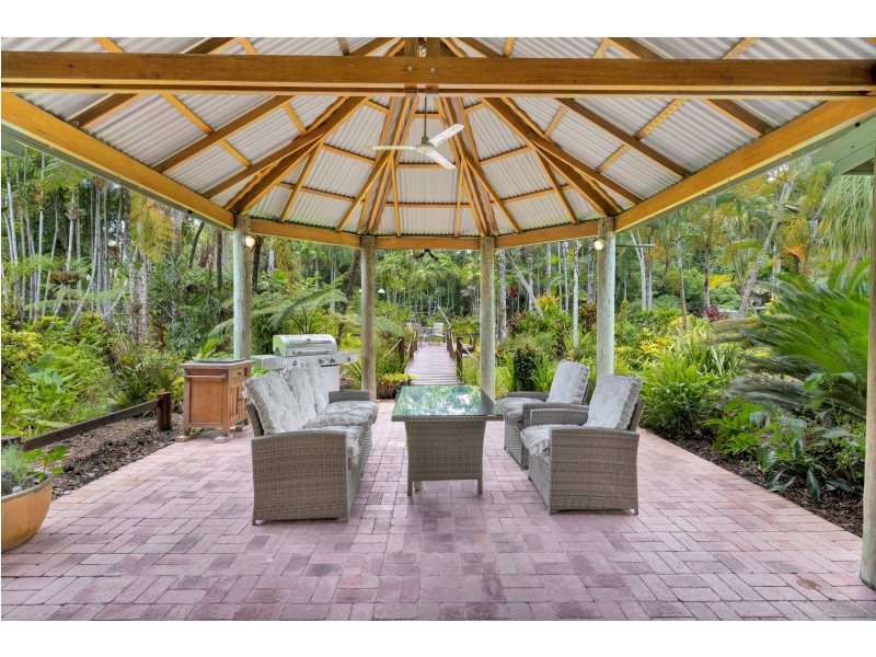 69863 Bruce Highway, Aloomba QLD 4871