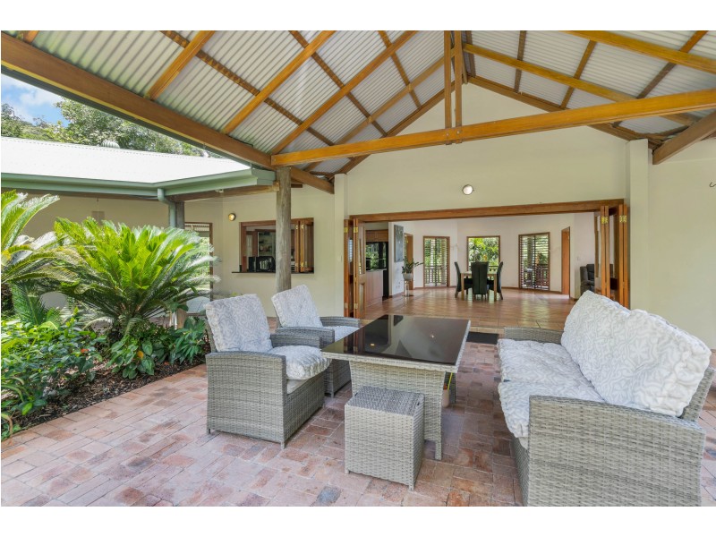 69863 Bruce Highway, Aloomba QLD 4871