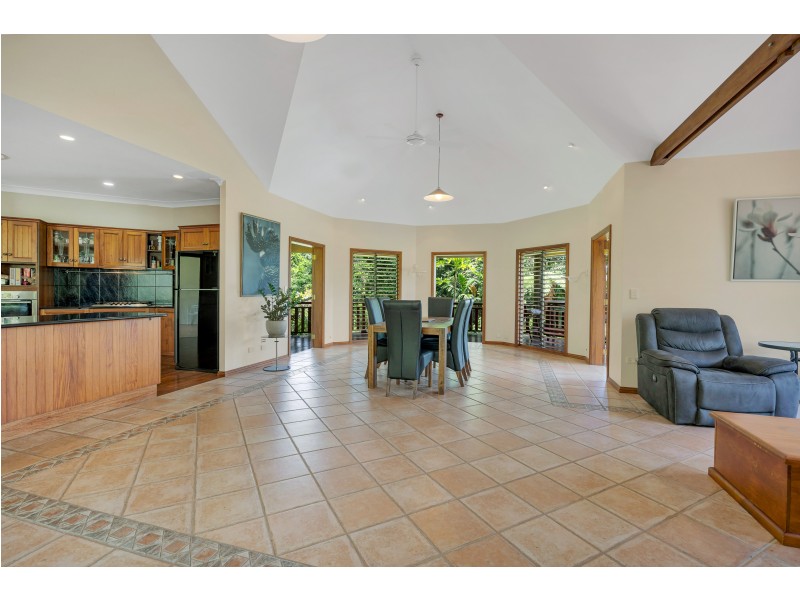 69863 Bruce Highway, Aloomba QLD 4871