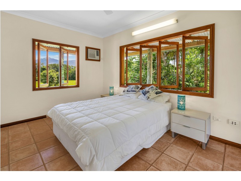 69863 Bruce Highway, Aloomba QLD 4871