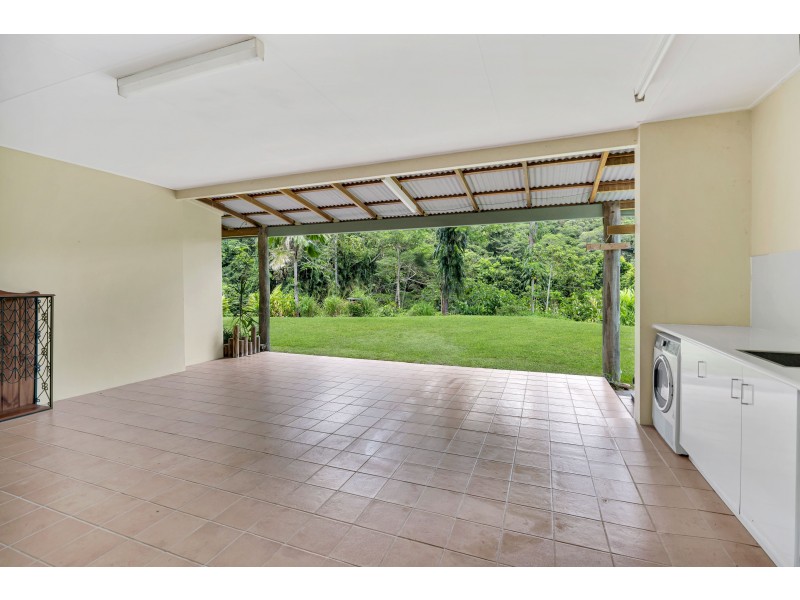 69863 Bruce Highway, Aloomba QLD 4871