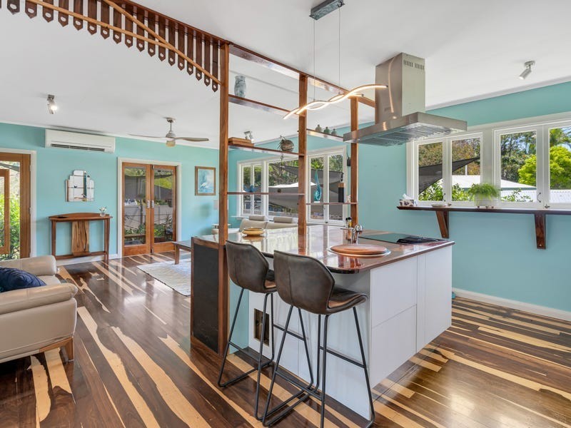 7 Crowley Close, Whitfield QLD 4870