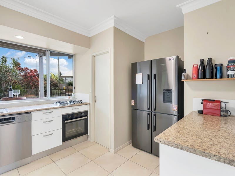 36 Cyperus Drive, Redlynch QLD 4870