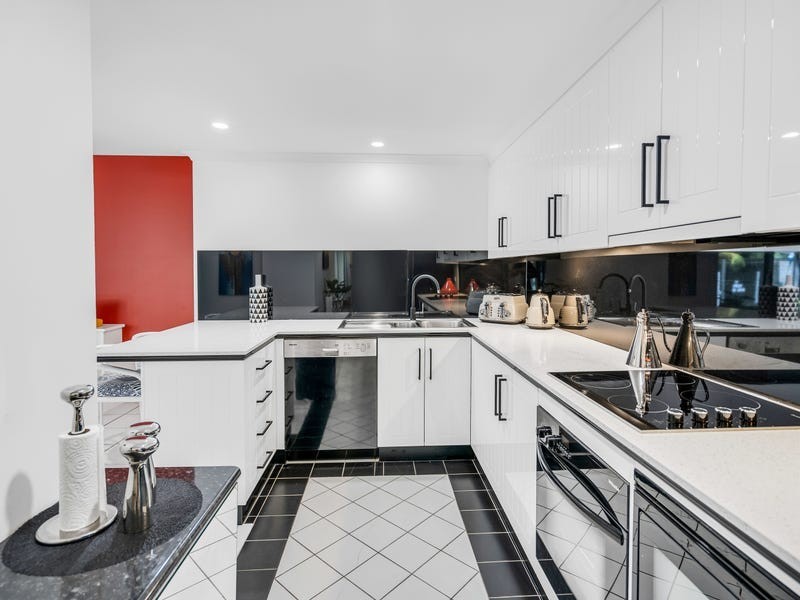 61/9 Veivers Road, Palm Cove QLD 4879