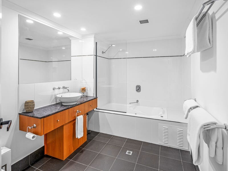61/9 Veivers Road, Palm Cove QLD 4879