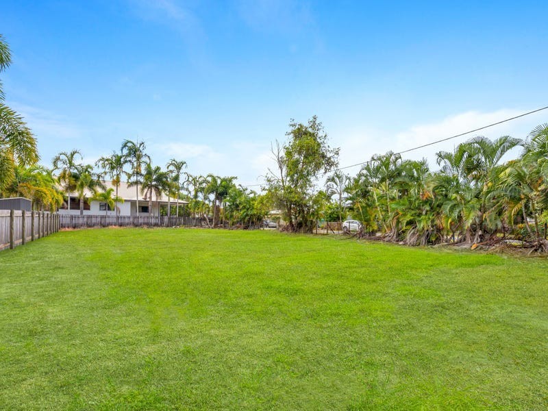 5-7 Panos Street, Cardwell QLD 4849