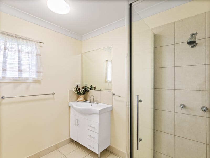 20 Grogan Street, Westcourt QLD 4870