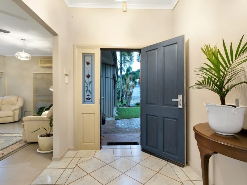 36 Gloucester Street, Whitfield QLD 4870