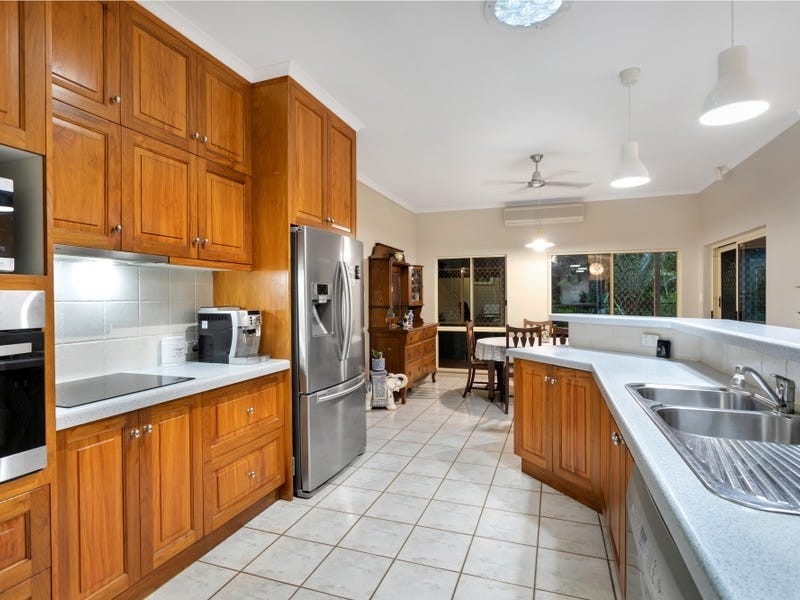 36 Gloucester Street, Whitfield QLD 4870
