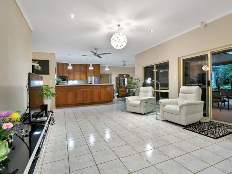 36 Gloucester Street, Whitfield QLD 4870