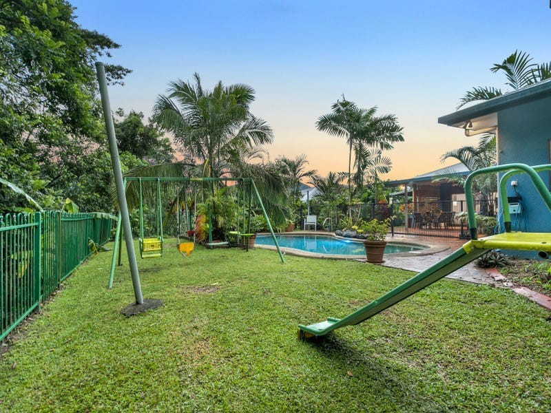 36 Gloucester Street, Whitfield QLD 4870